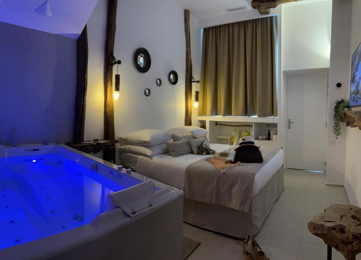 Tamarin & Capucin Suite Balneo Aubagne Ngoại thất bức ảnh