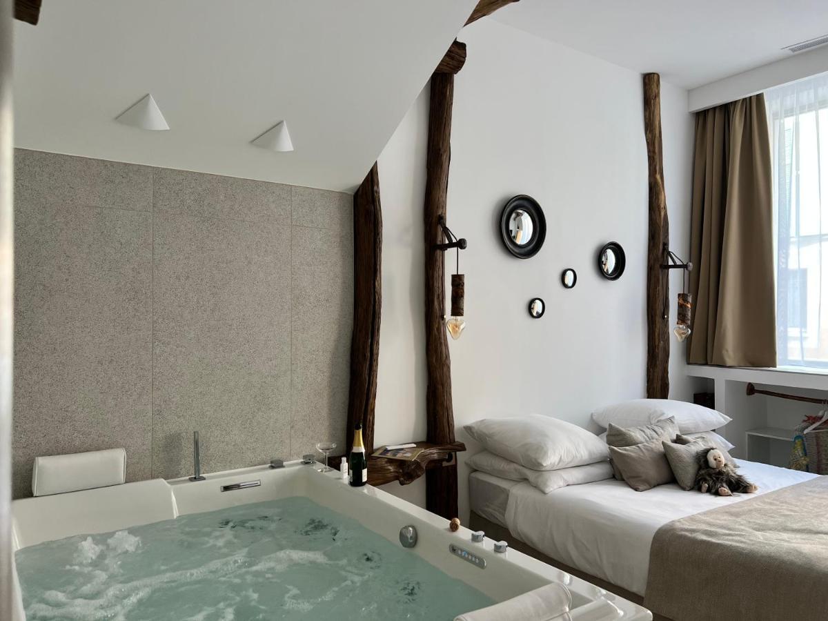 Tamarin & Capucin Suite Balneo Aubagne Ngoại thất bức ảnh