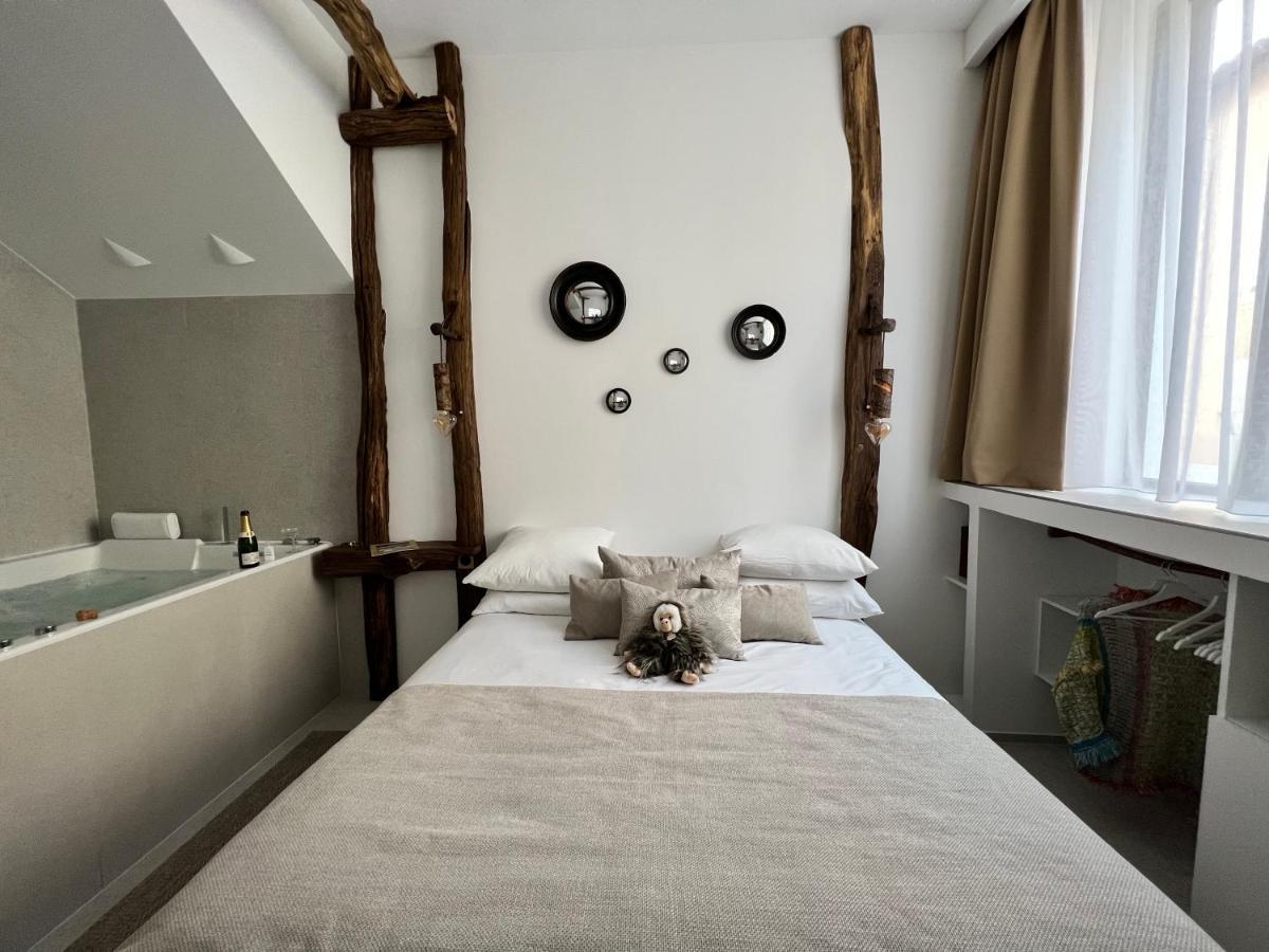 Tamarin & Capucin Suite Balneo Aubagne Ngoại thất bức ảnh